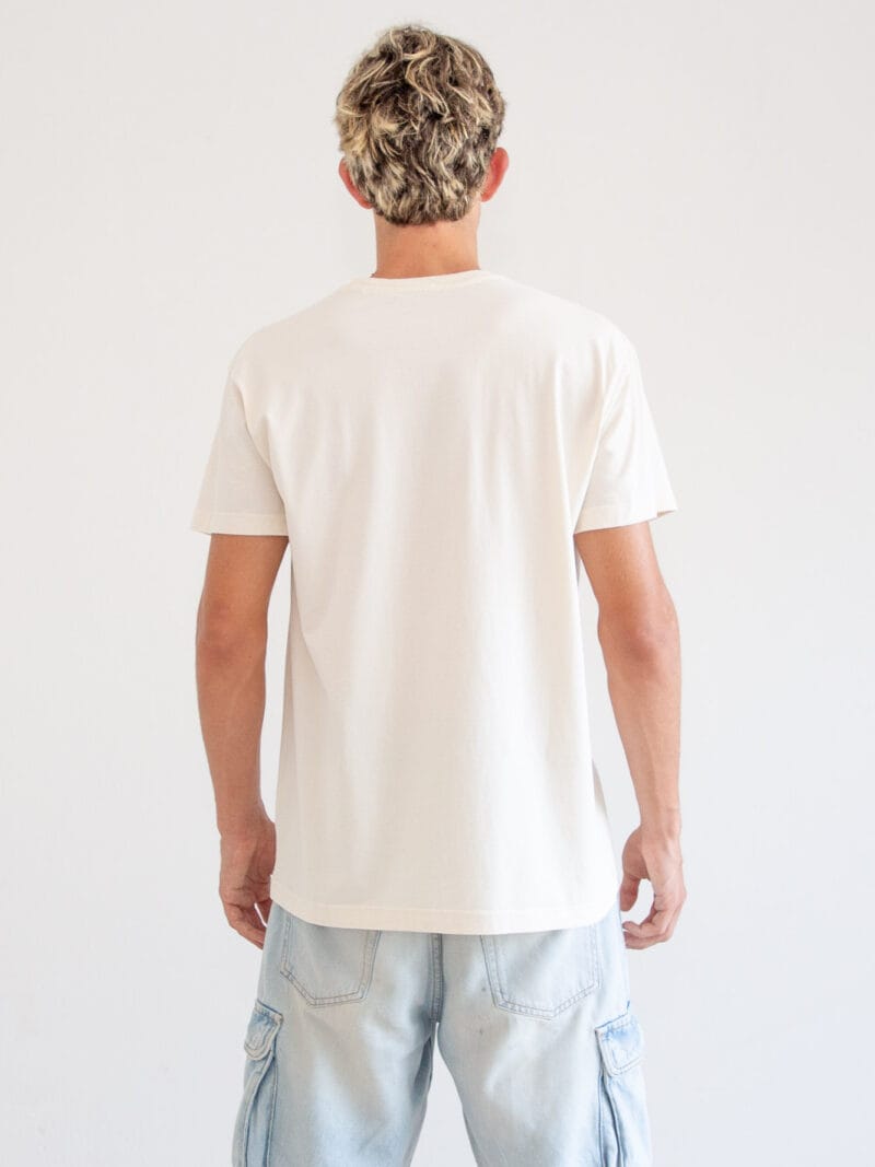 Camiseta unisex algodón 100% orgánico ecru, vista trasera, logo bordado ecru, talla XS-XXL