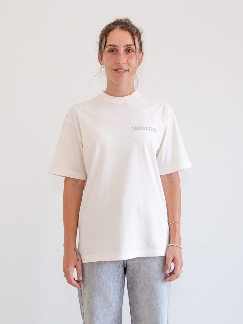 Camiseta de algodón orgánico logo pequeño